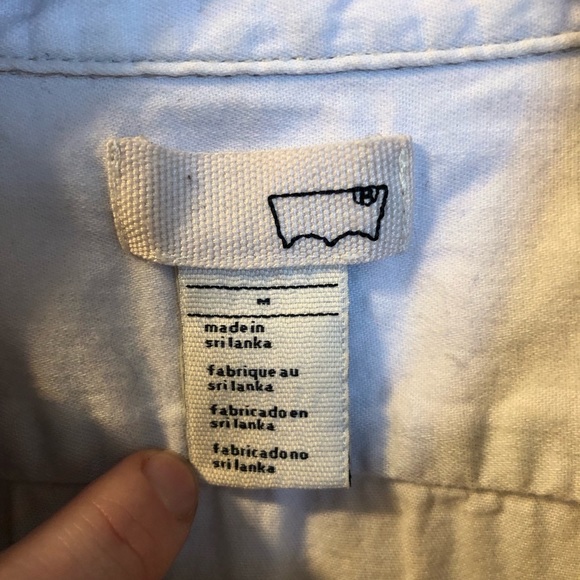 Levi’s medium button up dress - Picture 2 of 3